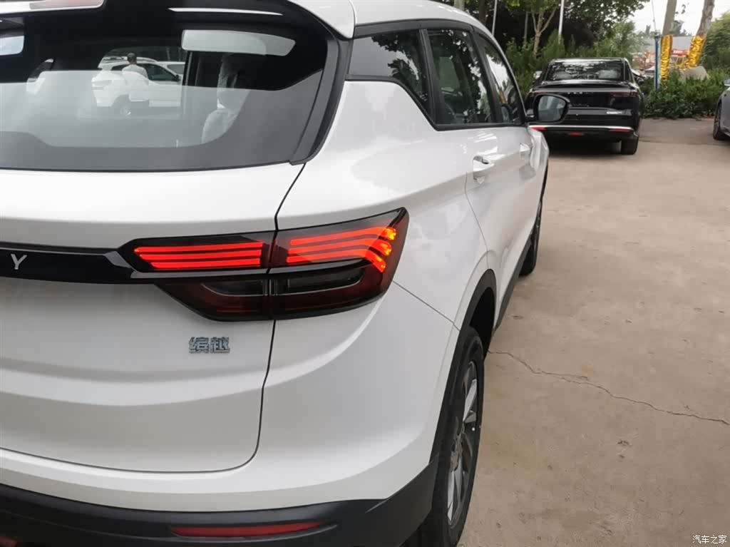 Geely Coolray, 2026 8