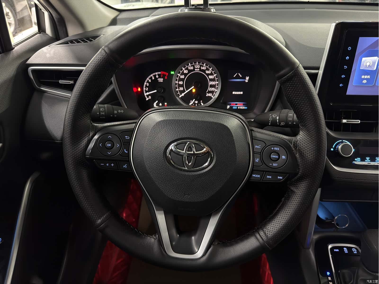 Toyota Frontlander, 2023 13