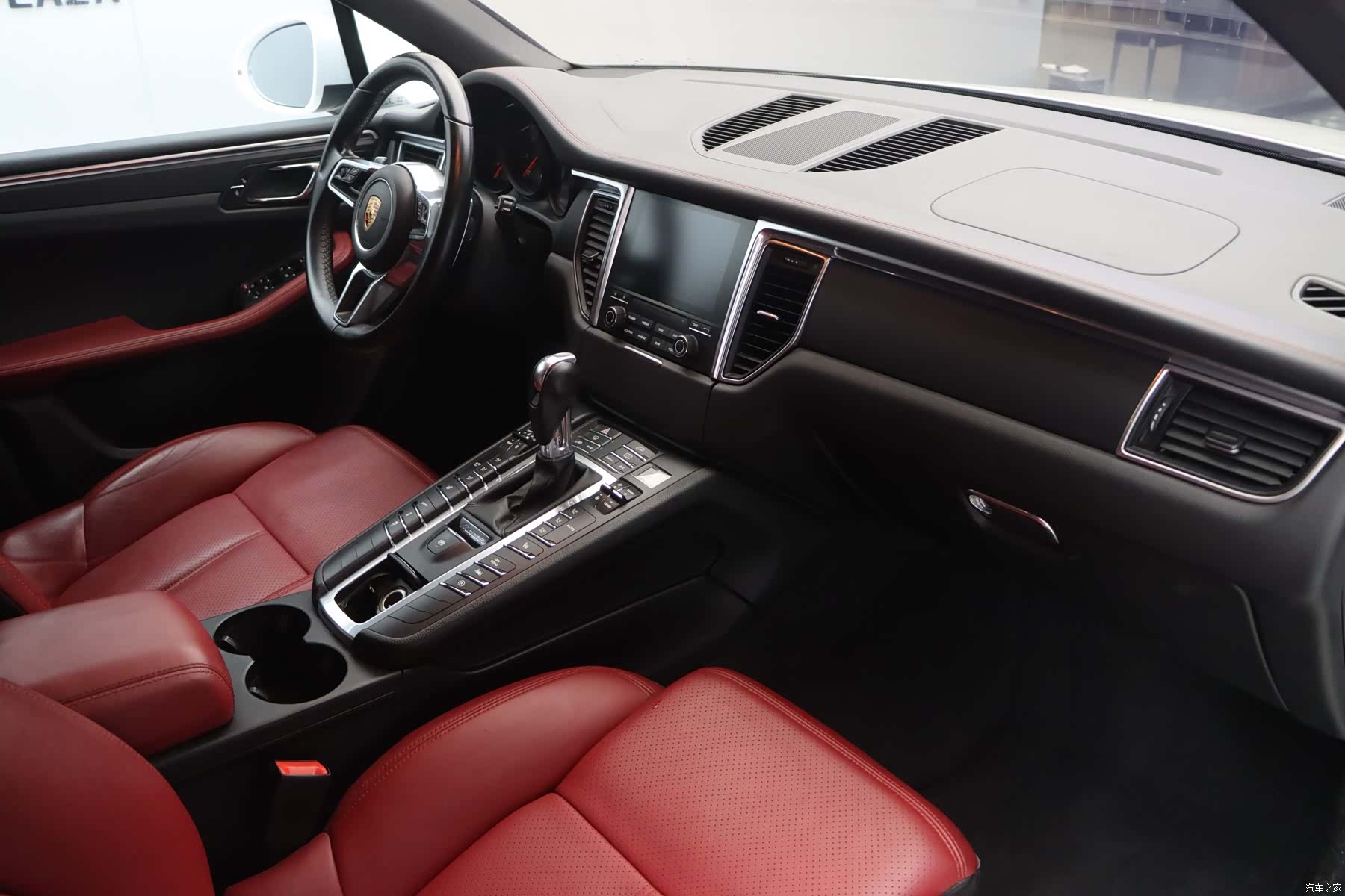 Porsche Macan, 2017 11