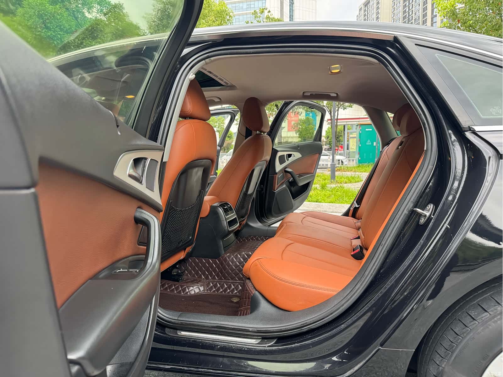 Audi A6L, 2014 11