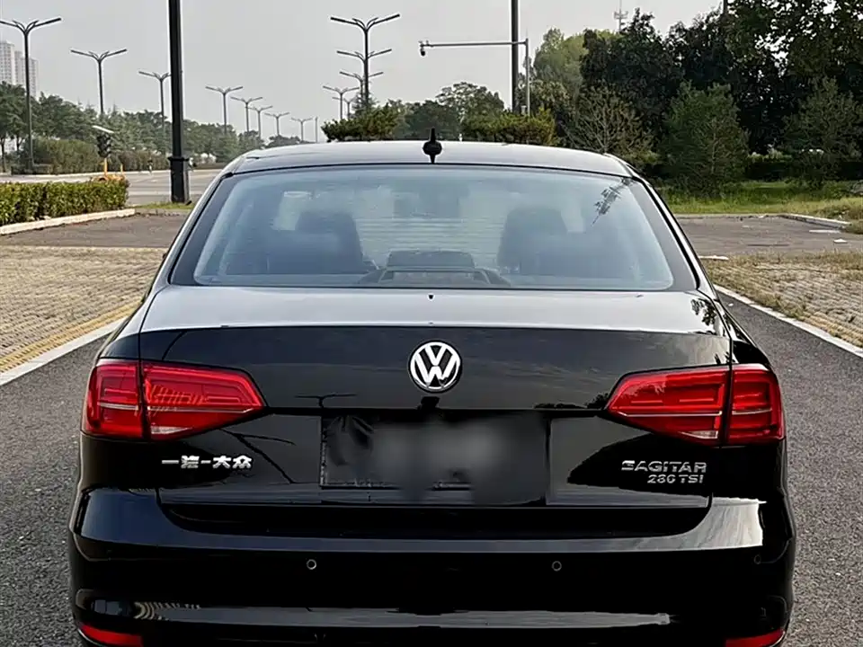 Volkswagen Sagitar