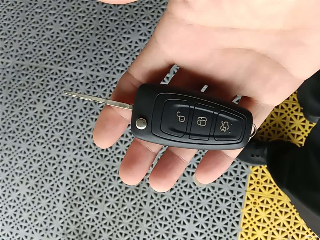 Ford Focus, 2016 9