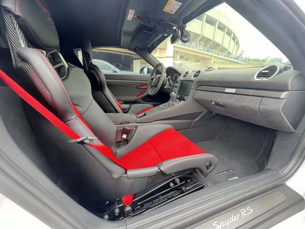 Porsche 718, 2024 10