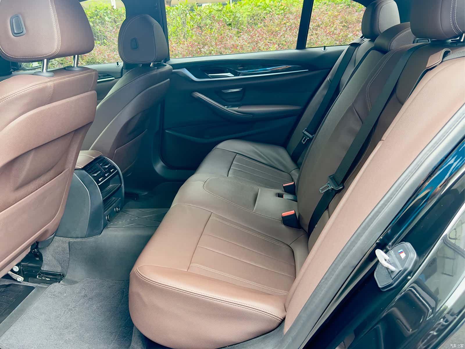 BMW 5 Series, 2018 6