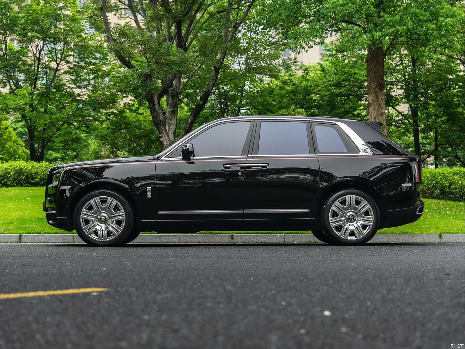 Rolls-Royce Cullinan, 2022 все фото