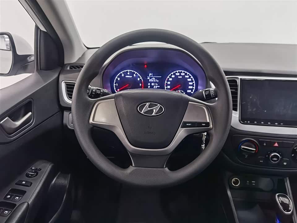 Hyundai Accept