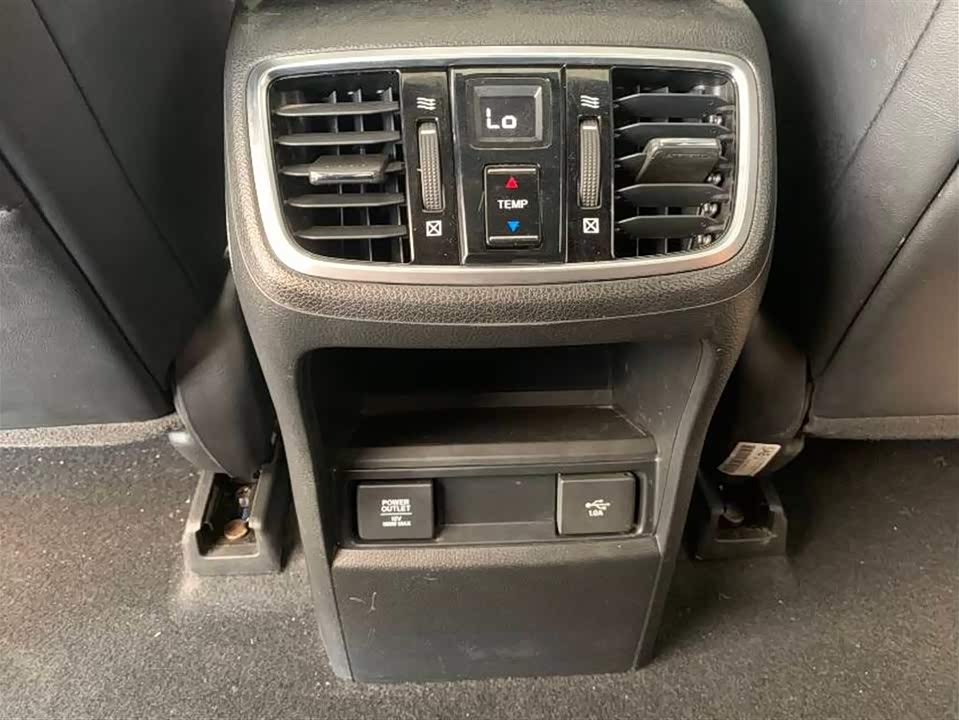 Honda UR-V Honda UR-V