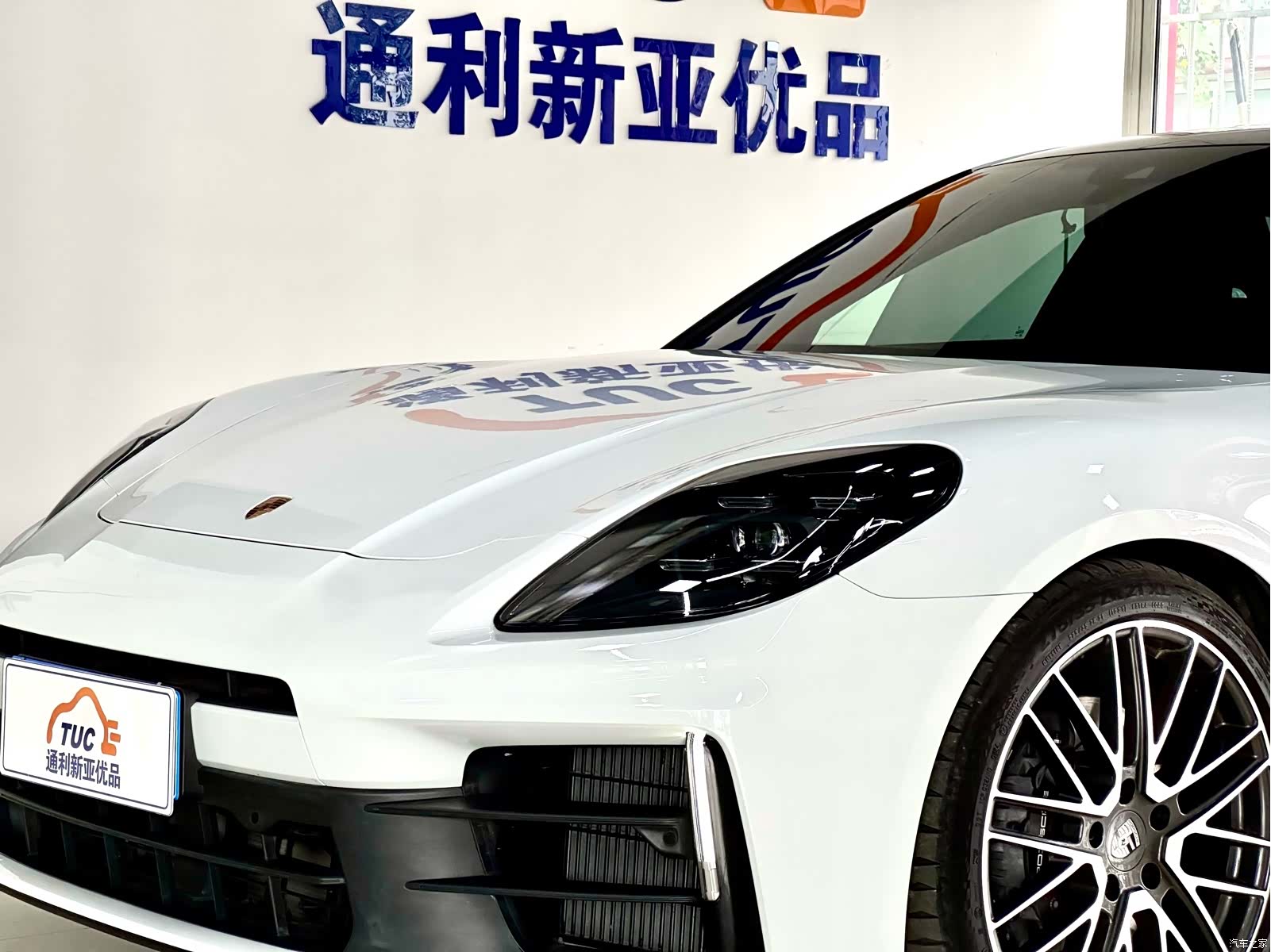 Porsche Panamera, 2025 4