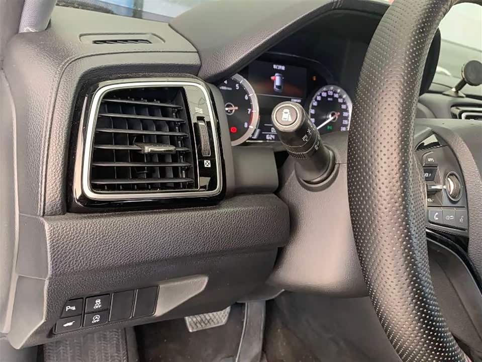 Honda UR-V Honda UR-V