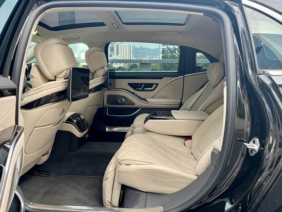 Mercedes-Benz Maybach S-class