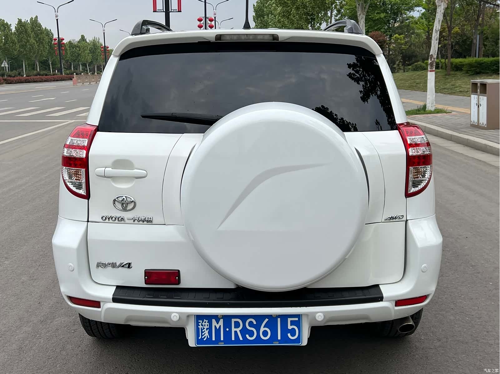 Toyota RAV4, 2013 8