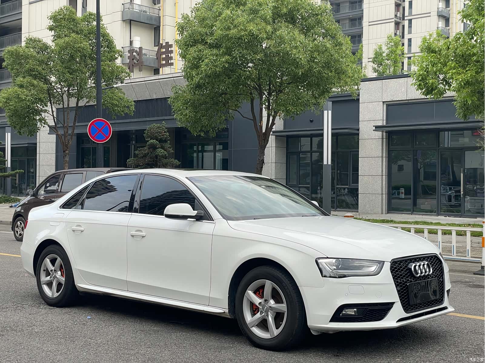 Audi A4L, 2015 3