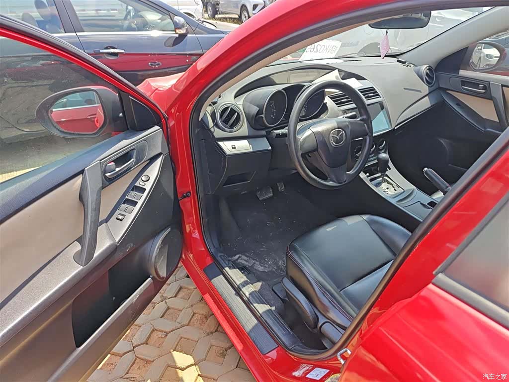 Mazda 3, 2013 9