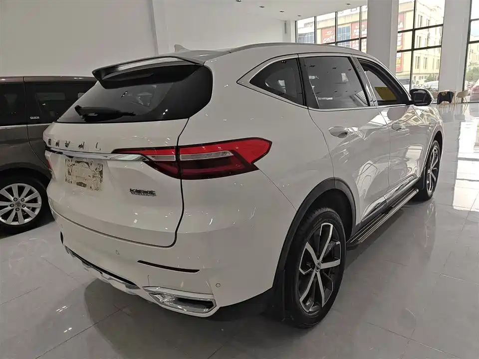 Haval F7