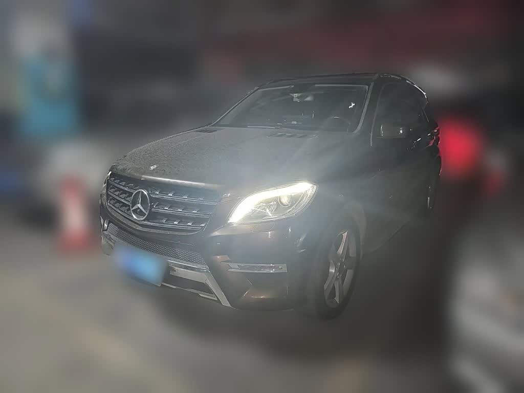 Mercedes-Benz M