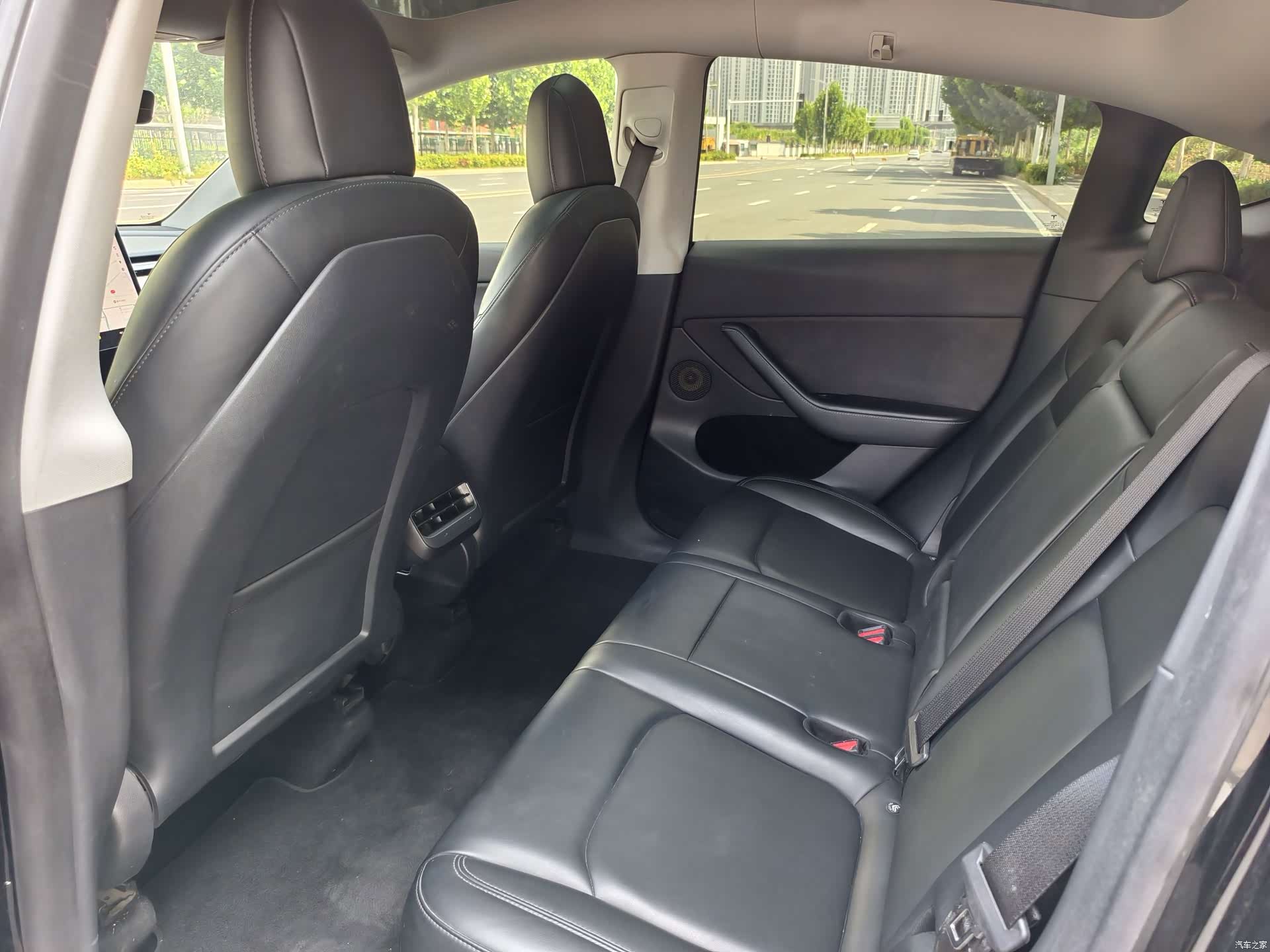 Tesla Model Y, 2021 6
