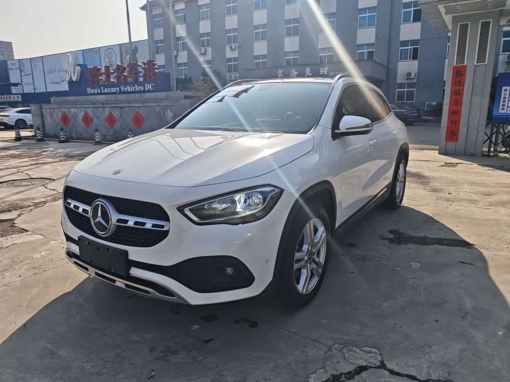 Mercedes-Benz GLA