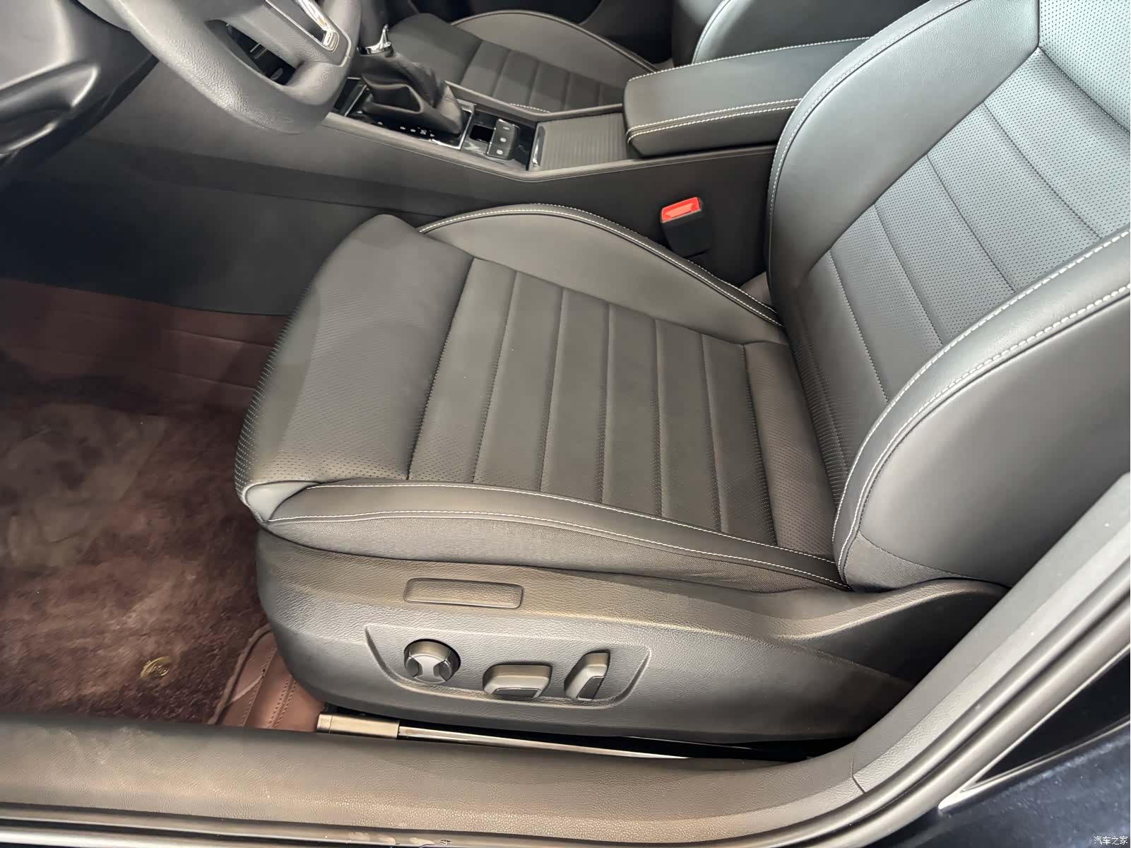 Skoda Superb, 2025 14