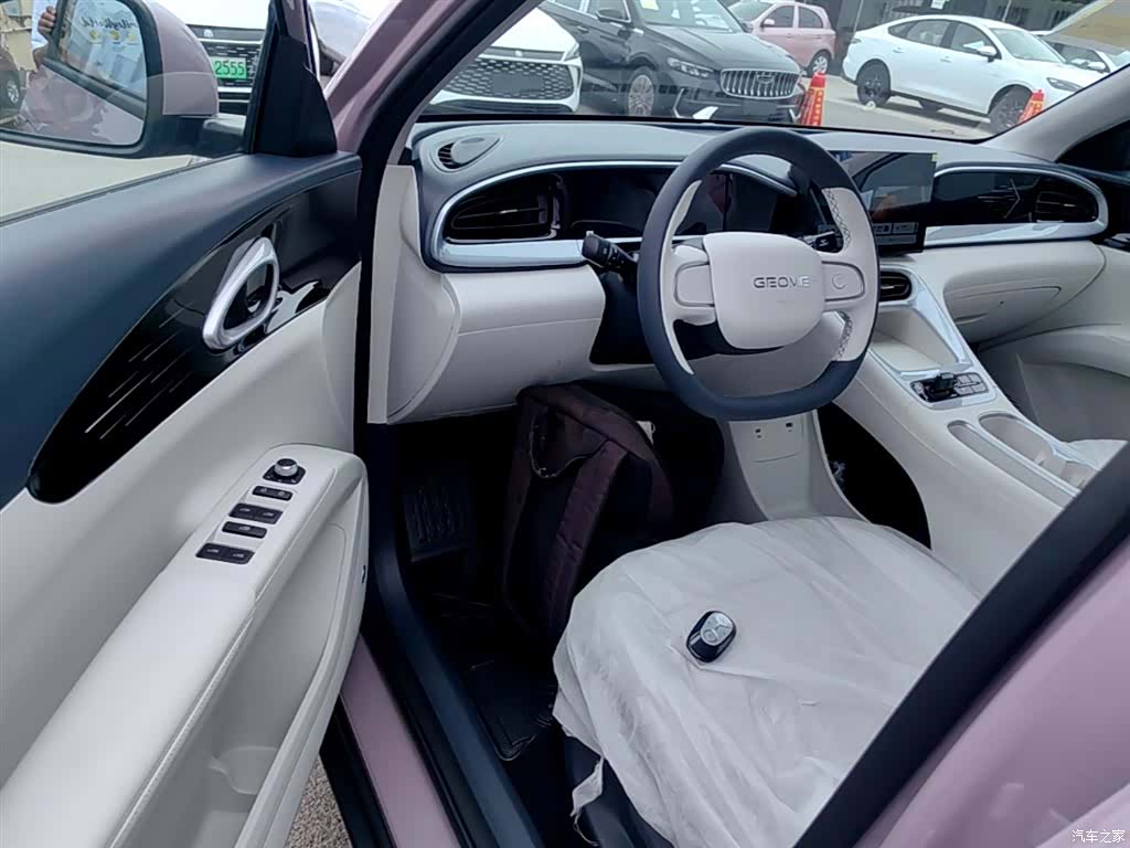 Geely Xingyuan, 2026 16