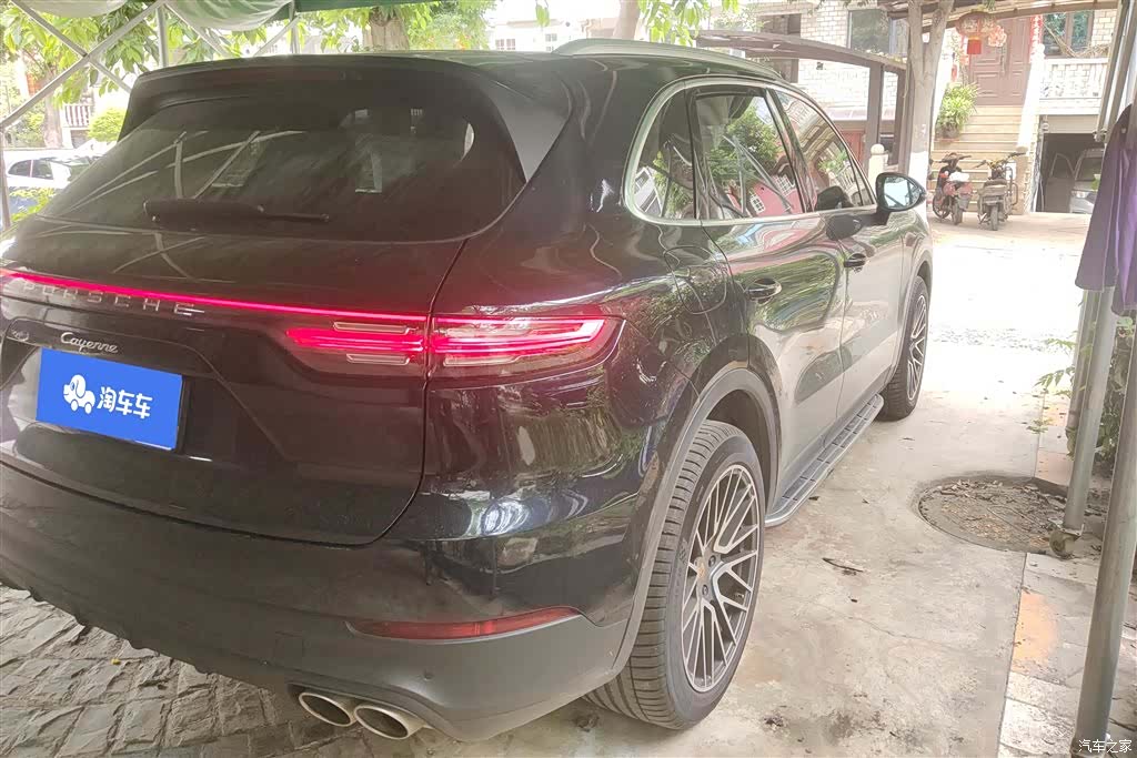 Porsche Cayenne, 2018 3