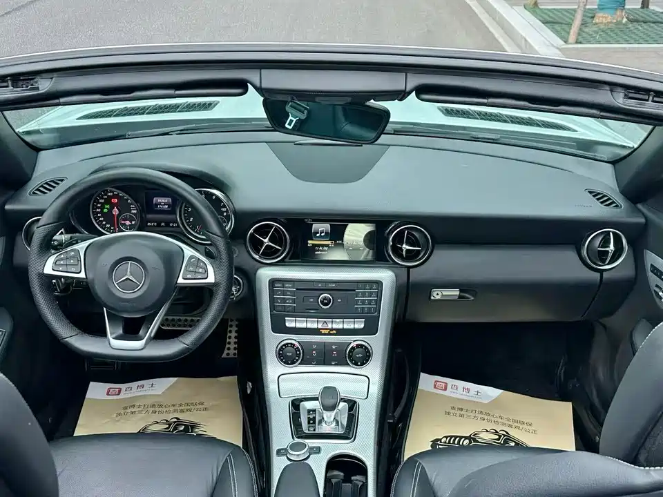 Mercedes-Benz SLC