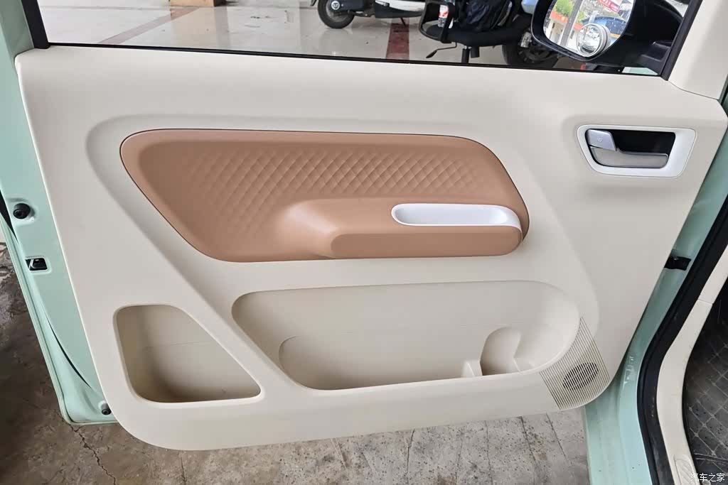 Wuling MINIEV, 2024 7
