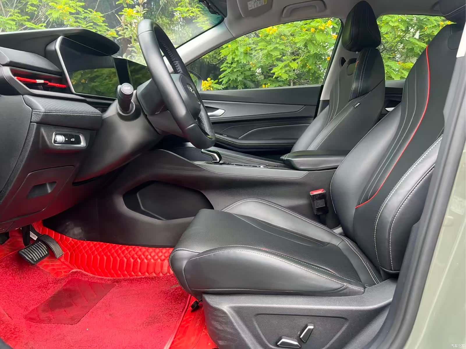 Geely Binray, 2022 4