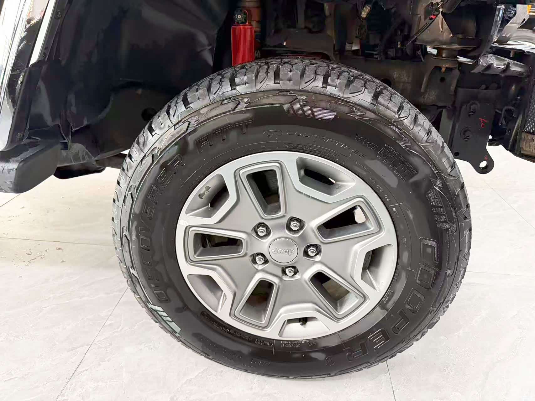 Jeep Wrangler, 2017 23