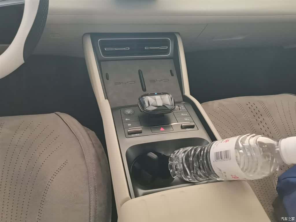 BYD Qin, 2025 14