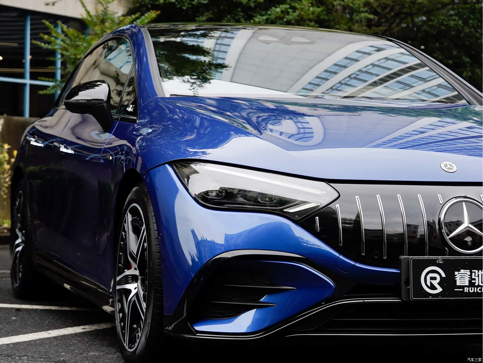 Mercedes-Benz EQE, 2024 8