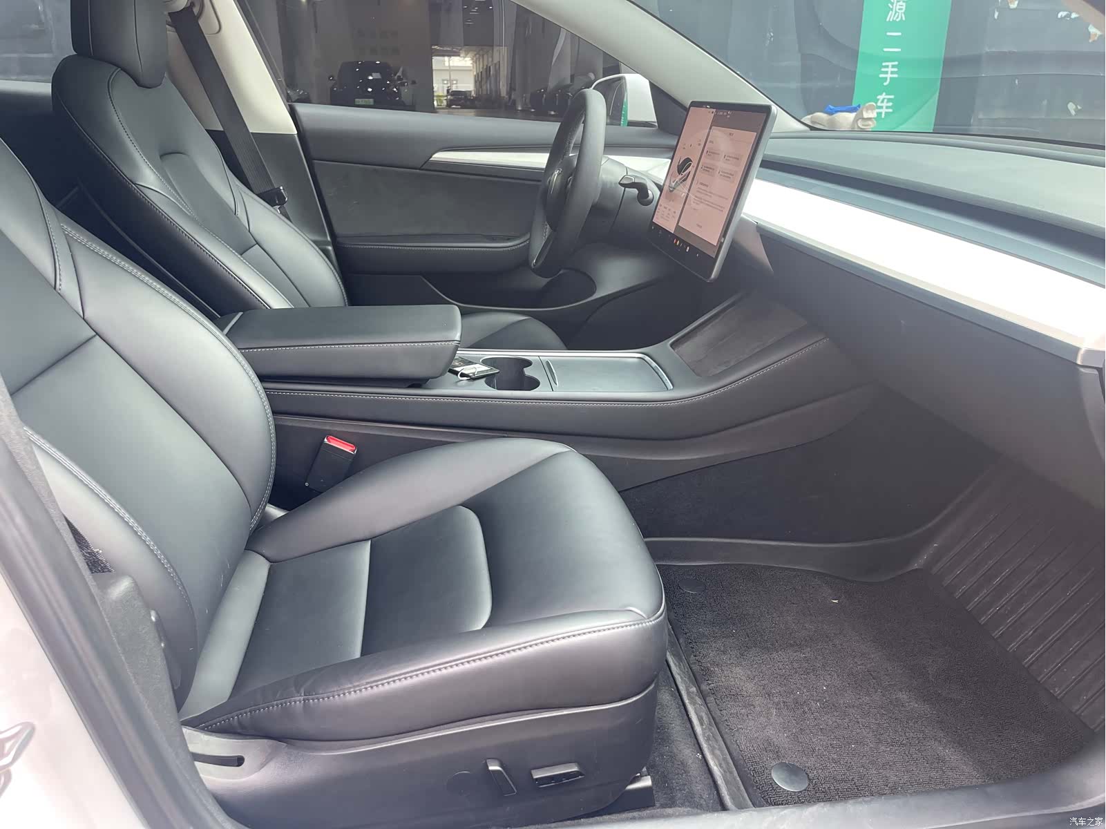 Tesla Model 3, 2022 10