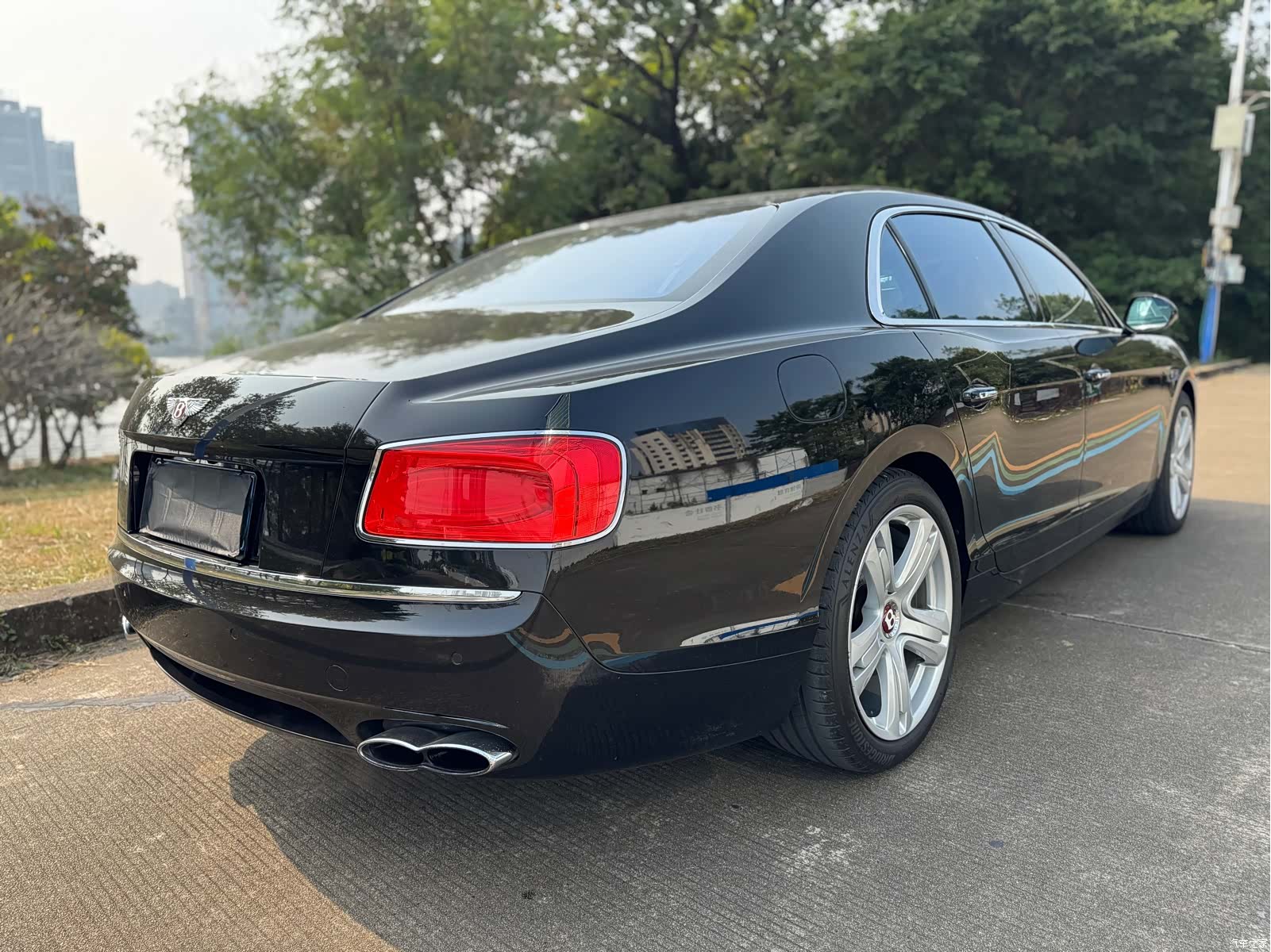 Bentley Flying Spur, 2017 6
