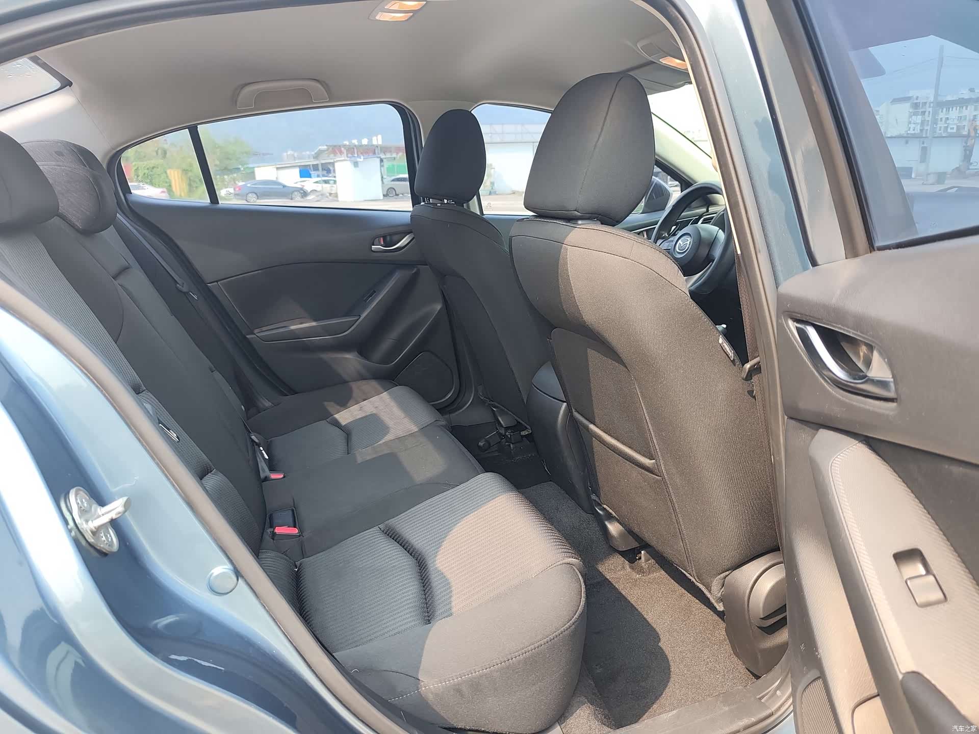 Mazda Mazda3, 2016 15