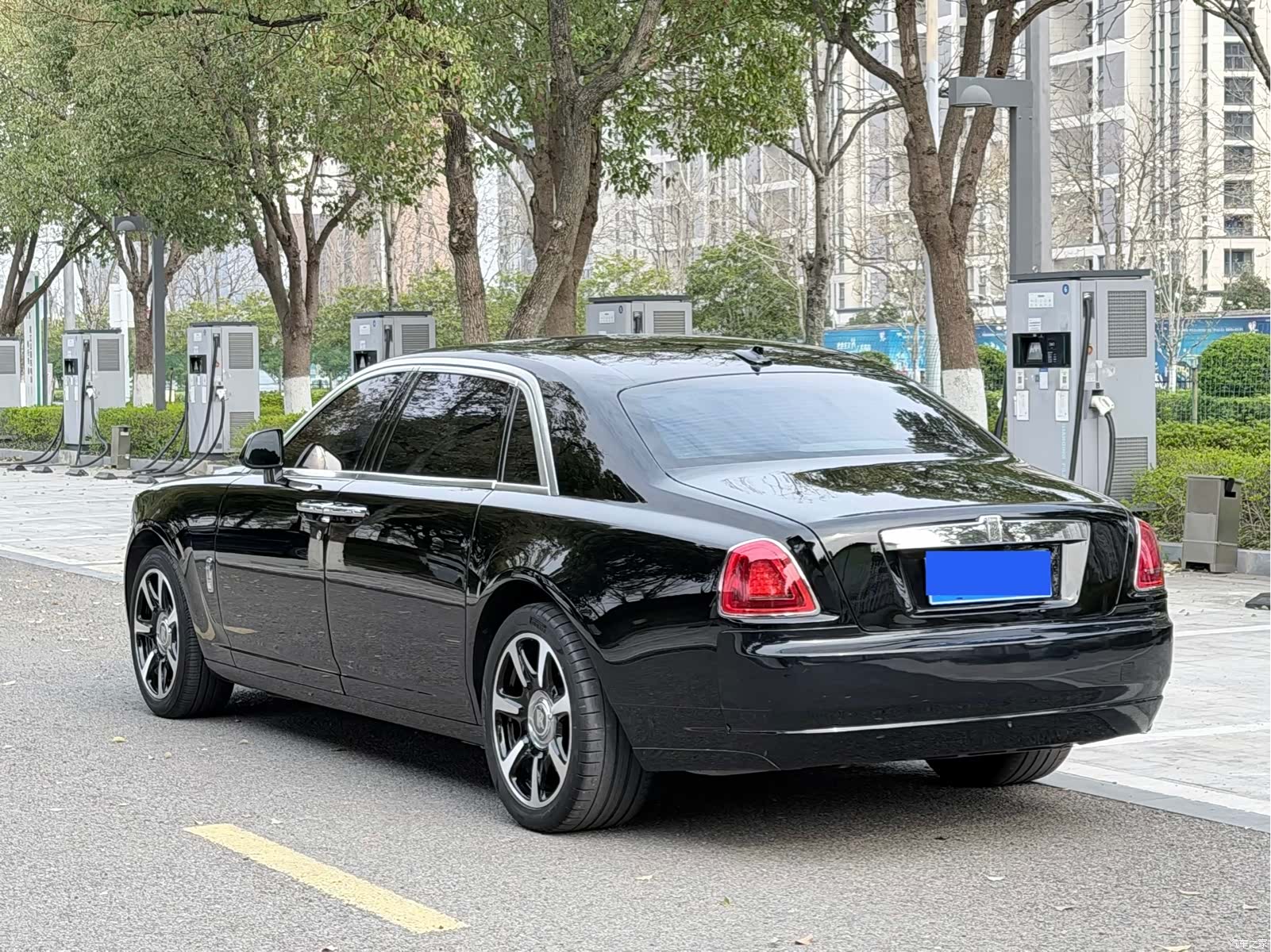 Rolls-Royce Ghost, 2017 все фото