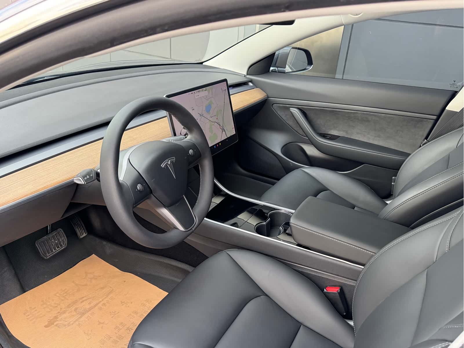 Tesla Model 3, 2021 12