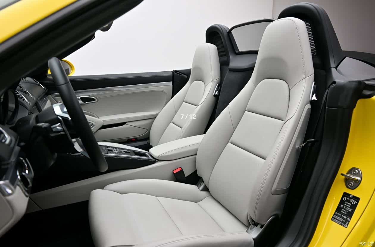 Porsche Boxster, 2025 13