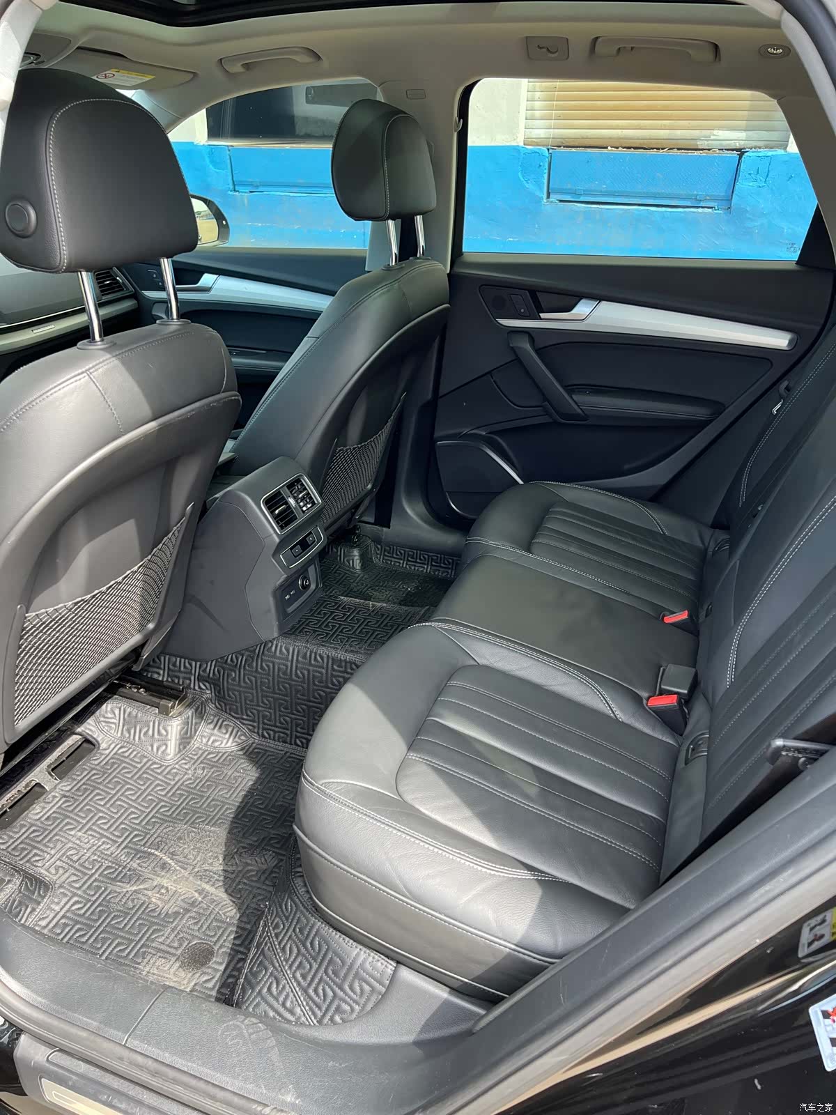 Audi Q5L, 2020 все фото