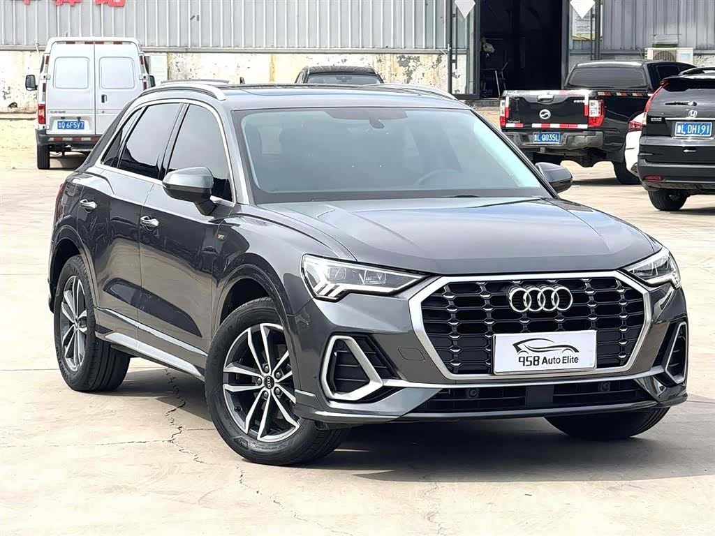 Audi Q3, 2022 3
