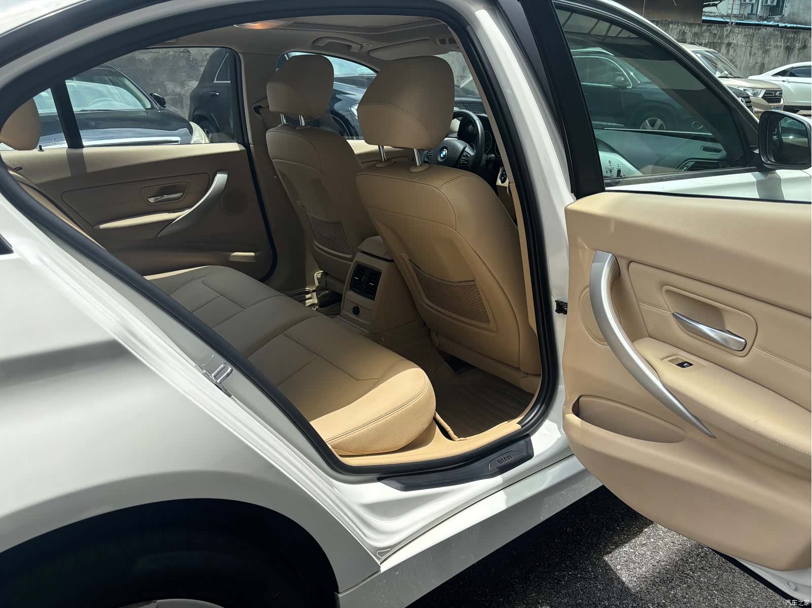 BMW 3 Series, 2015 9
