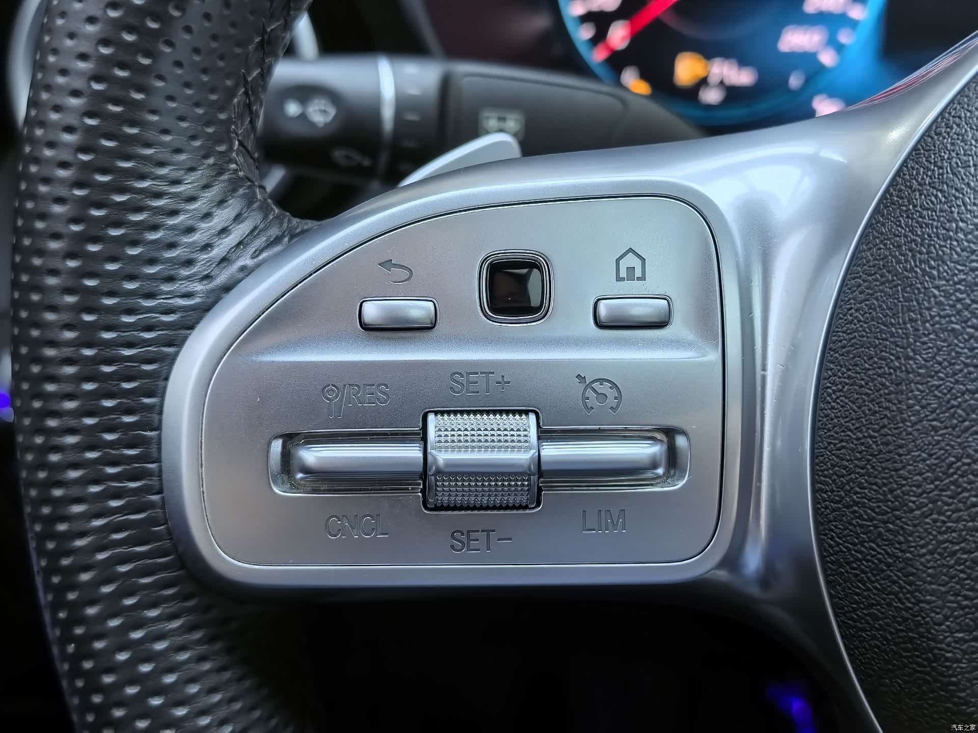 Mercedes-Benz C-Class, 2020 19