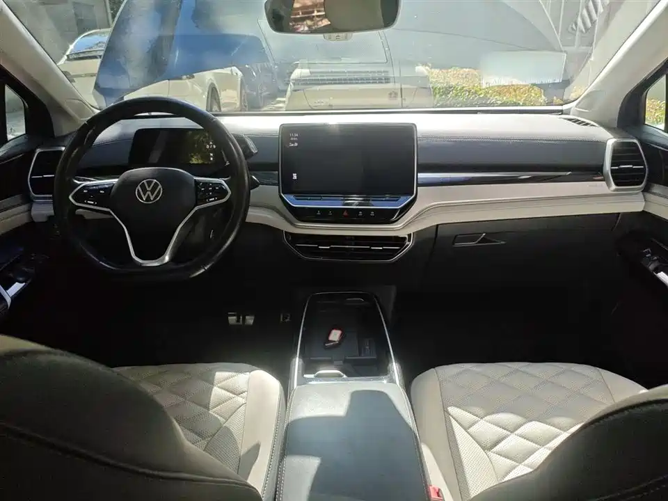 Volkswagen ID.6 CROZZ