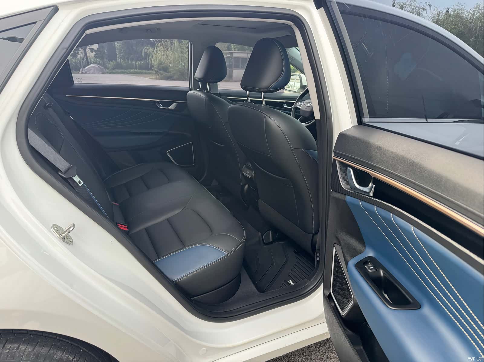Geely Emgrand, 2021 10