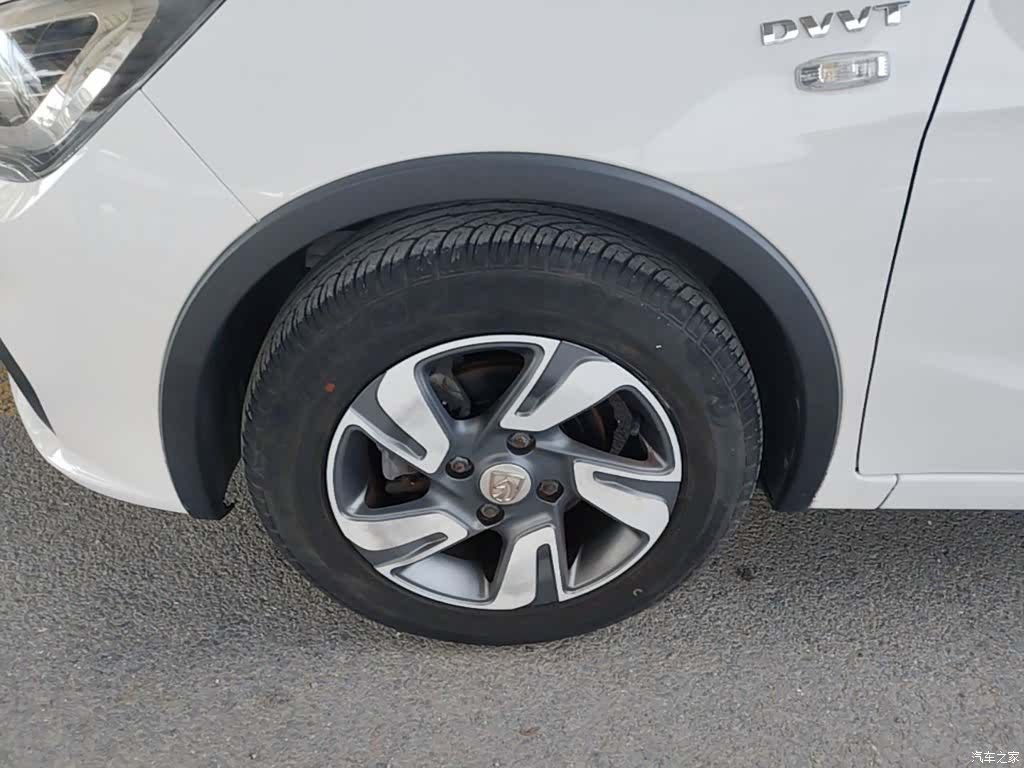 Wuling 310W, 2021 23