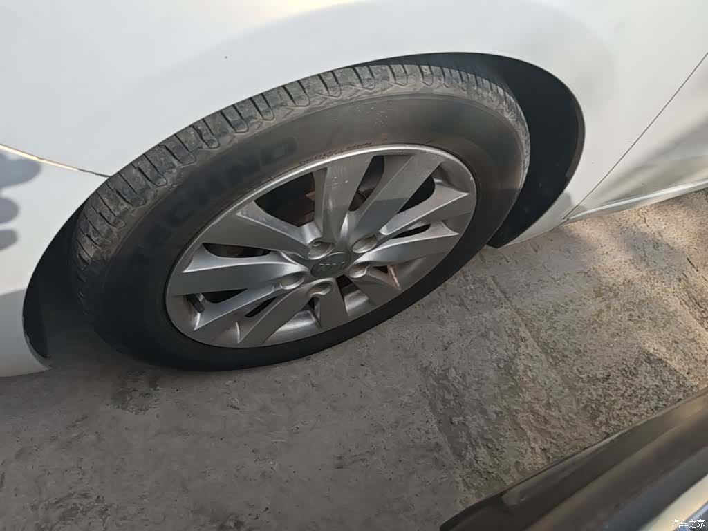 Kia K3, 2014 23