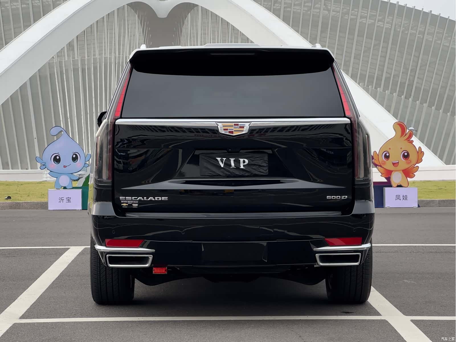 Cadillac Escalade, 2023 все фото