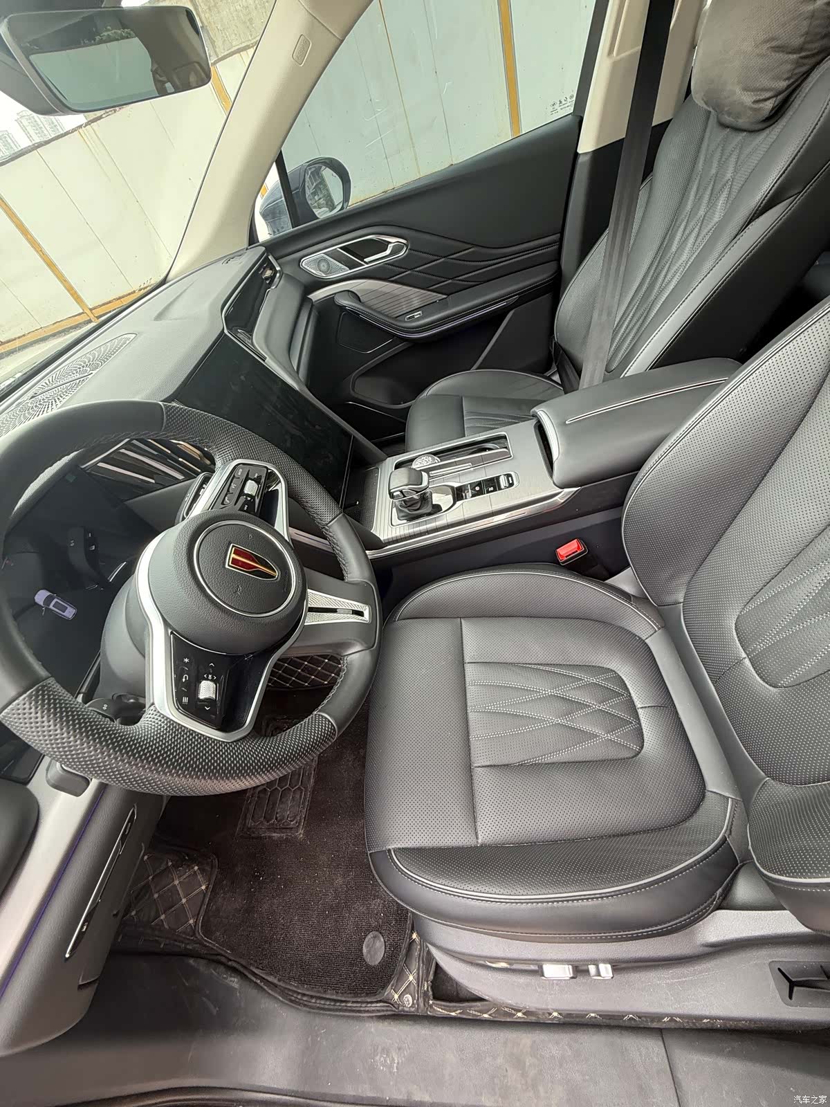 Hongqi HS7, 2024 4