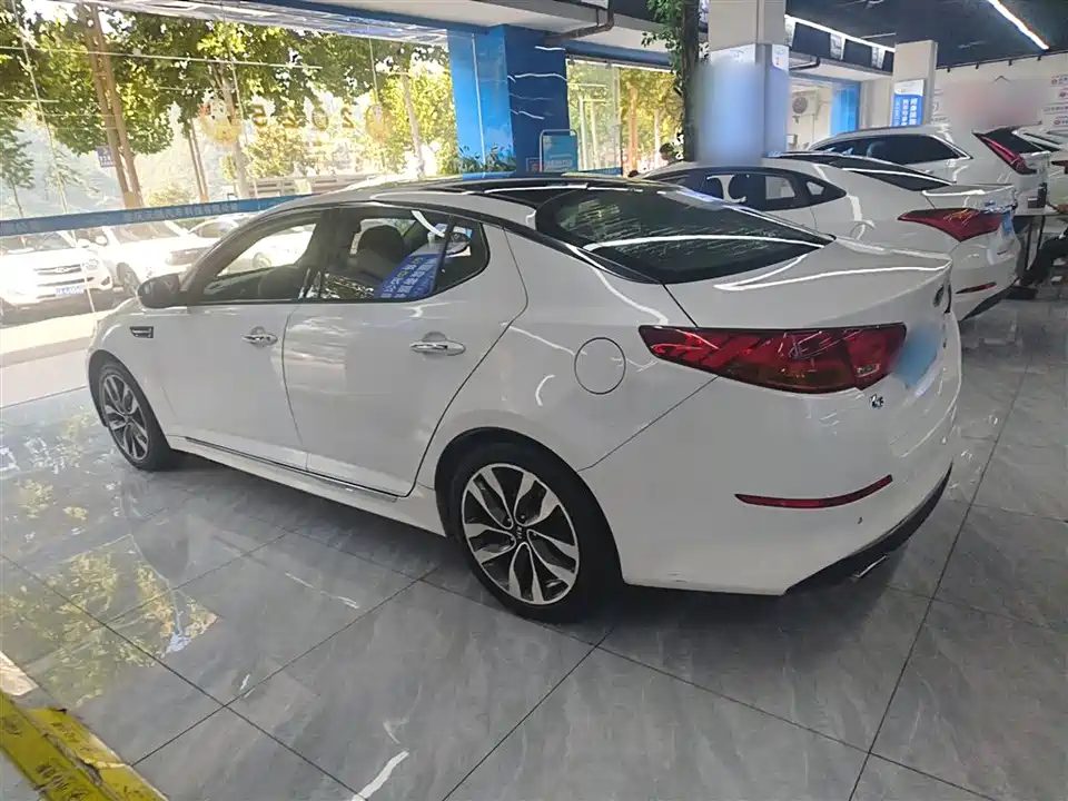 Kia K5