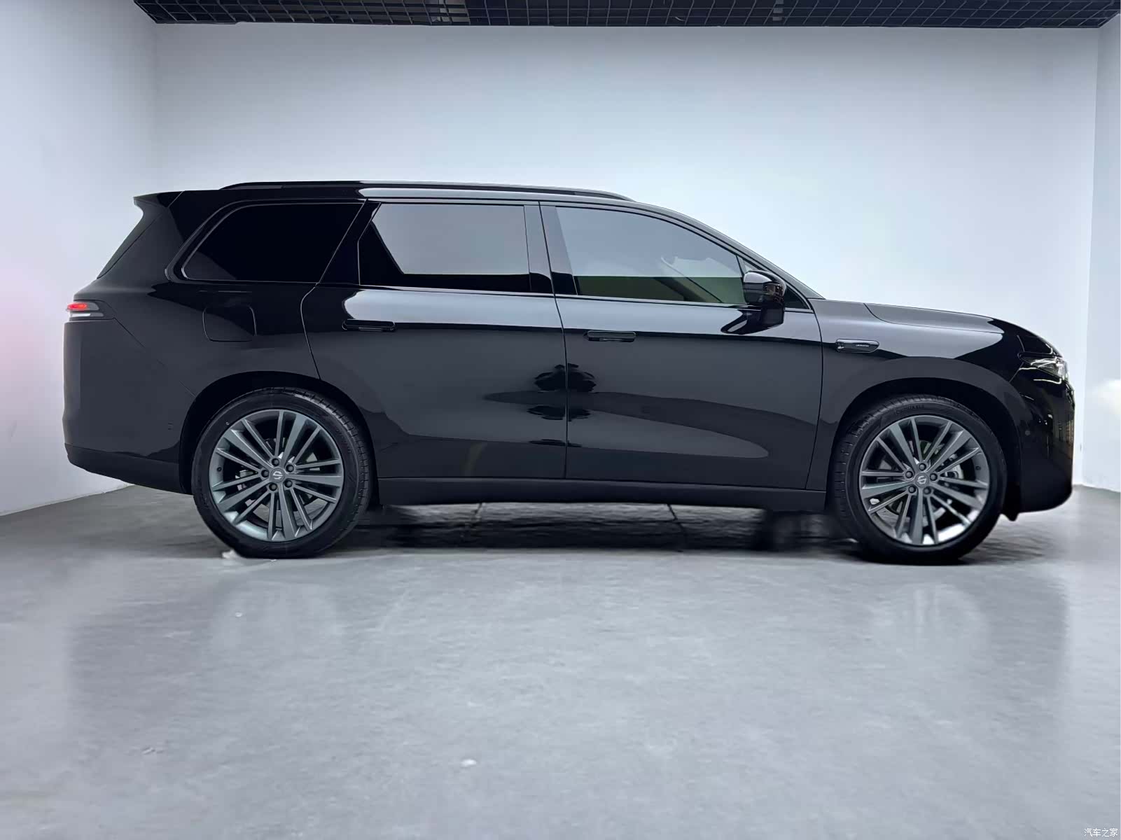 Leapmotor C16, 2025 все фото