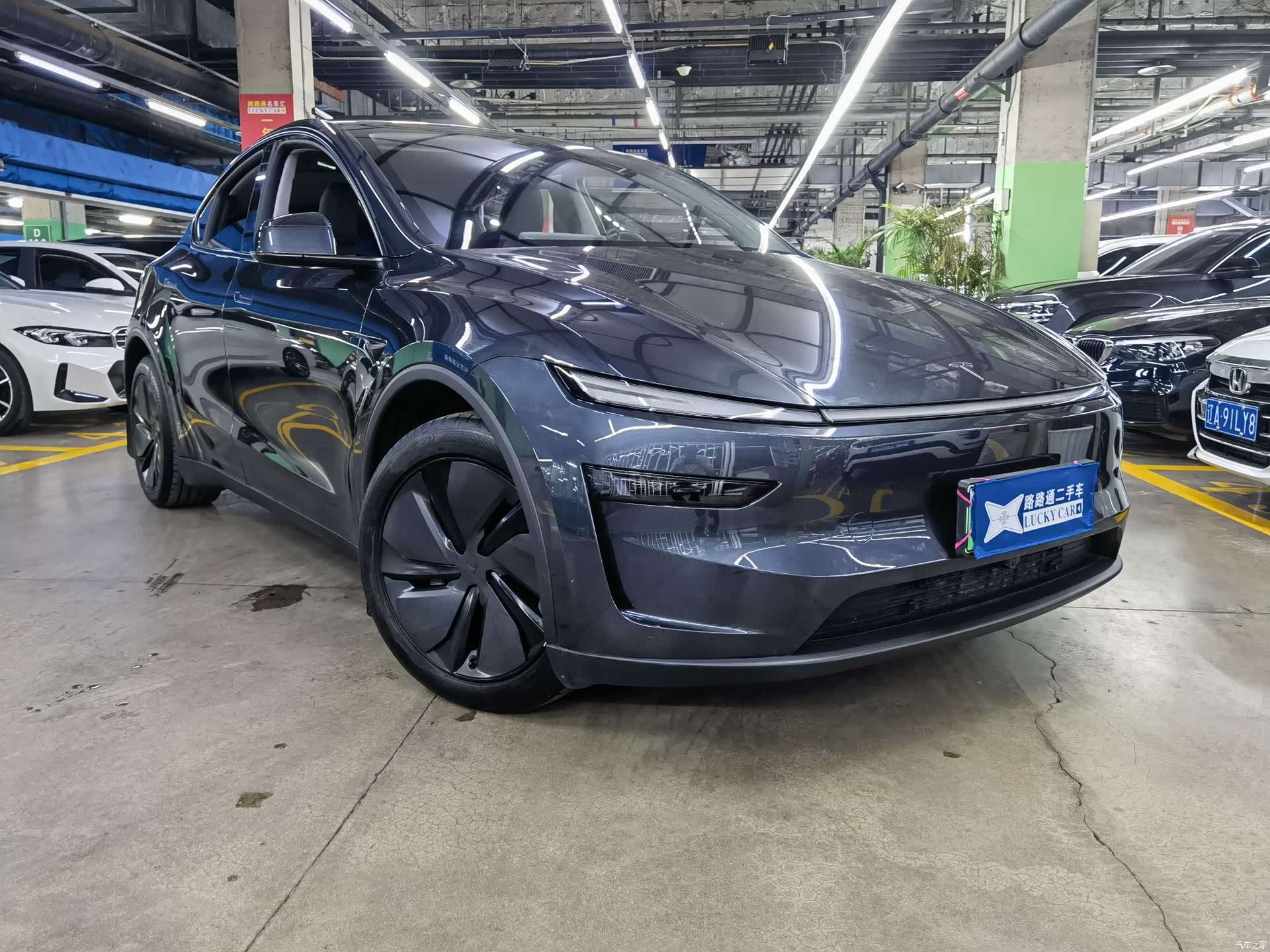 Tesla Model Y, 2025 3