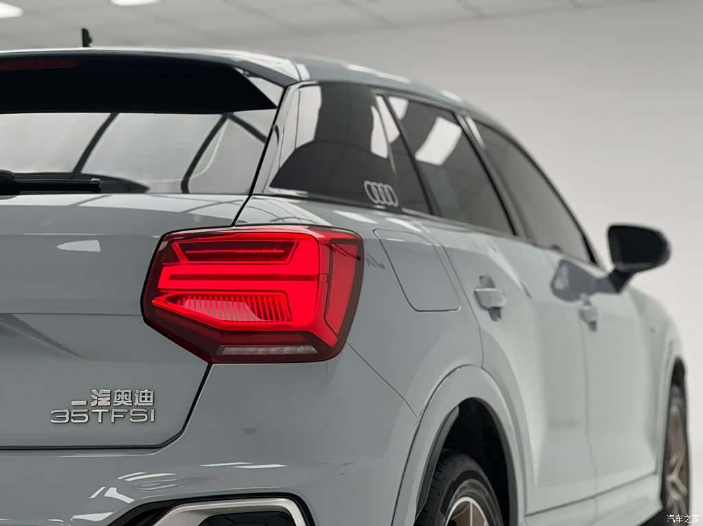 Audi Q2L, 2022 17